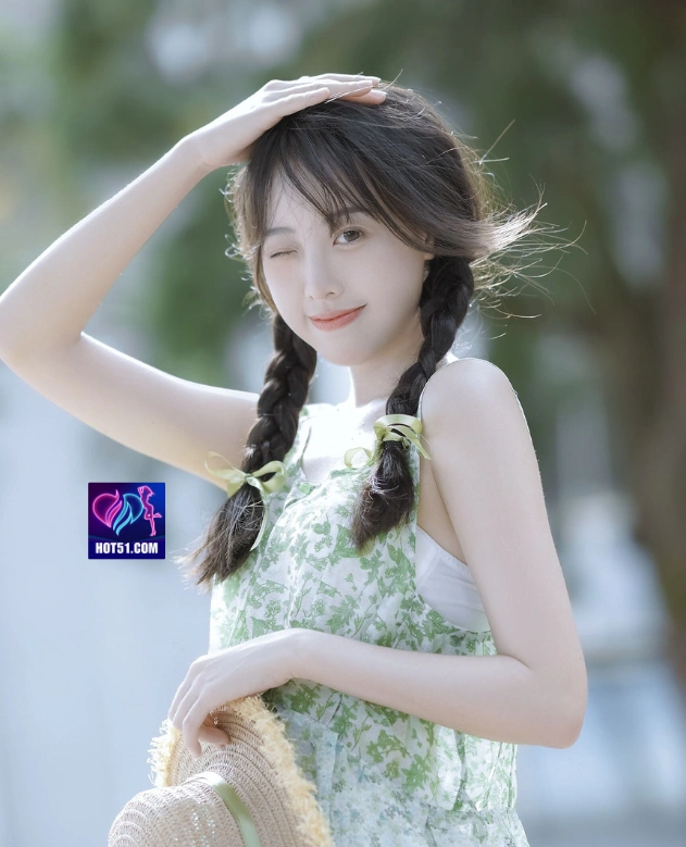 Ayu Kartika HOT51.COM