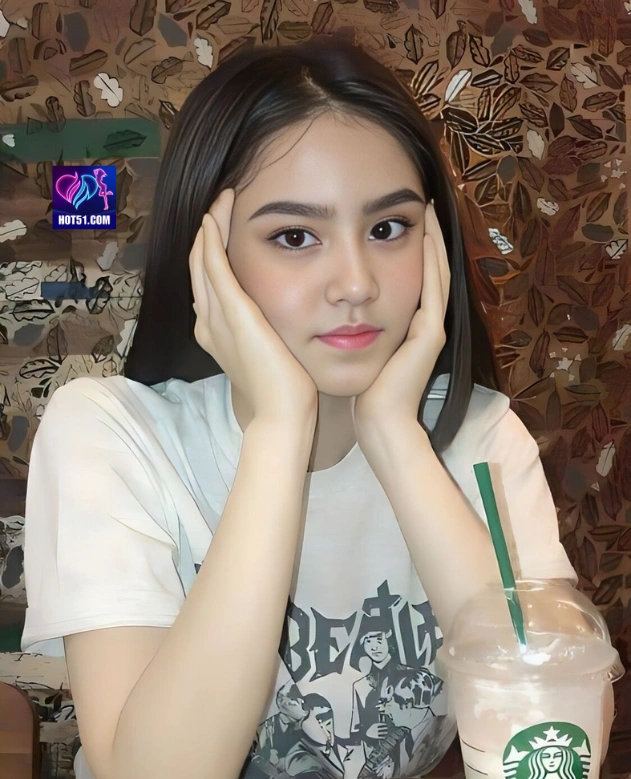 Ayu Siregar HOT51.COM