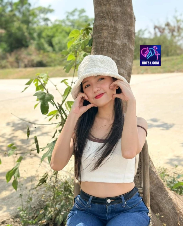 Dewi Gun Awan HOT51.COM