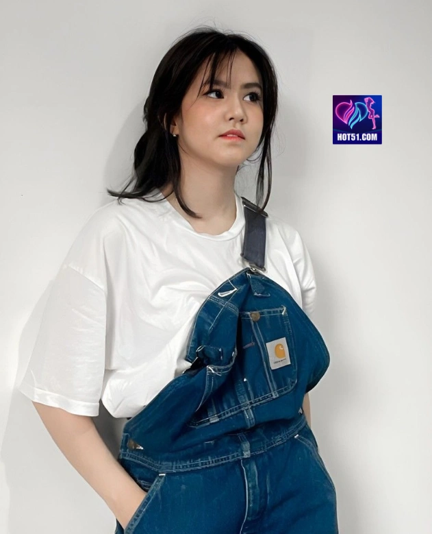 Dewi Santoso HOT51.COM