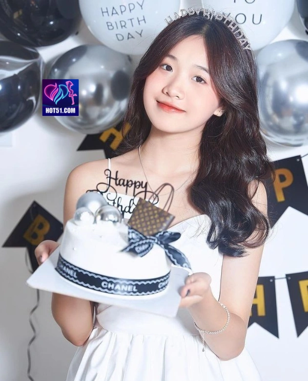 Ding Shasha HOT51.COM