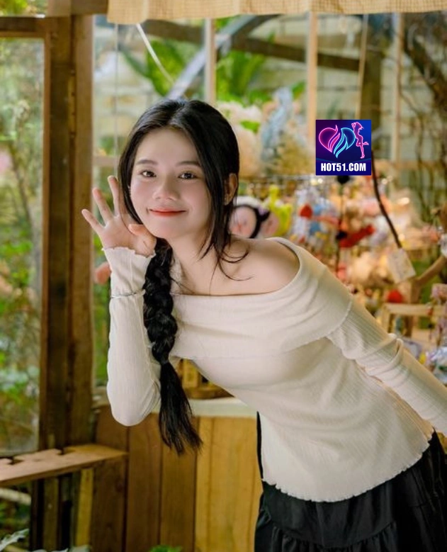 Intan Hutabarat HOT51.COM