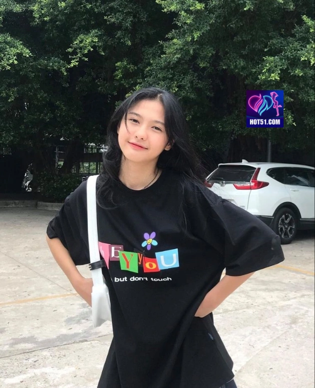 Lestari Utami HOT51.COM