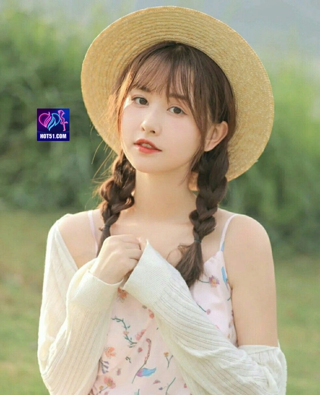 Nia Siregar HOT51.COM