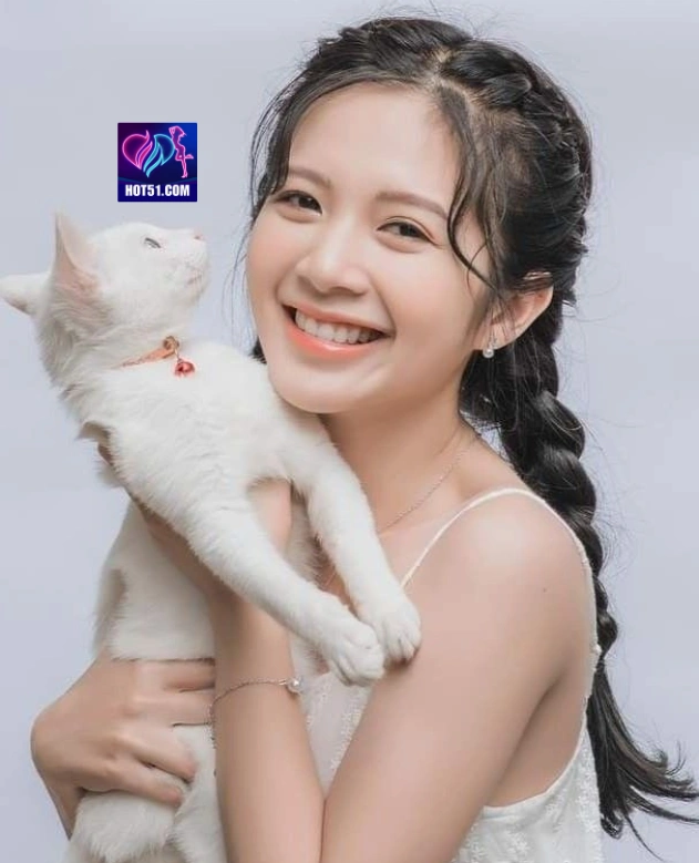 Ratu Siregar HOT51.COM
