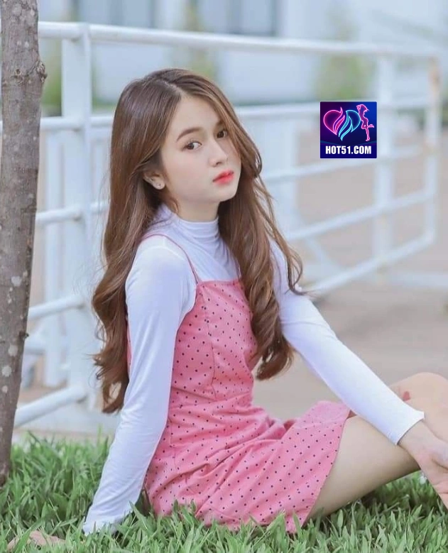 Sabrina Carpenter HOT51.COM