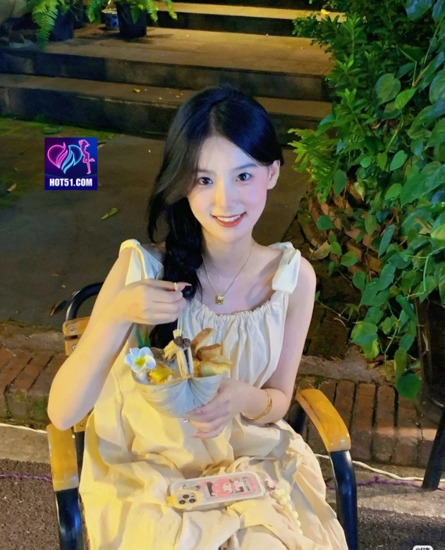 Tari Sarine HOT51.COM