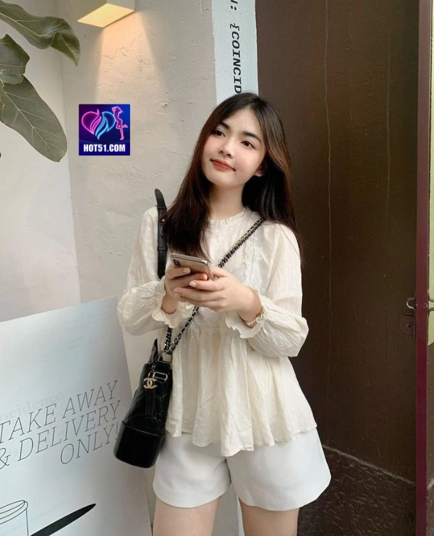 Utami HOT51.COM