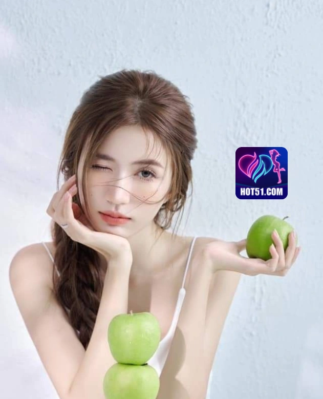 Ayu Gunawan HOT51.COM
