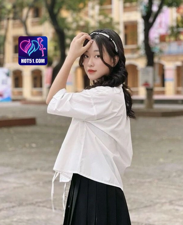 Dewi Saputrw HOT51.COM