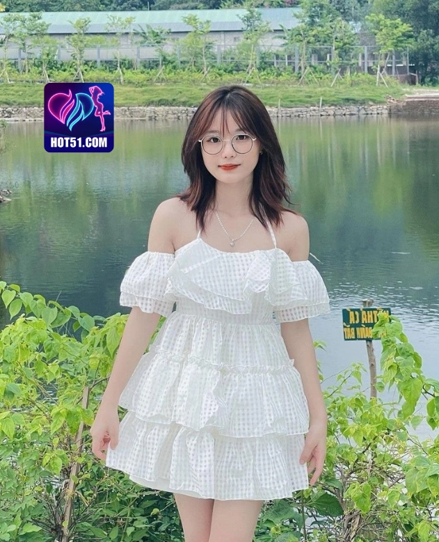 Huong Lan HOT51.COM