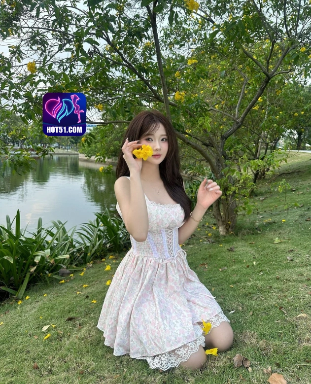 Lan Phuong HOT51.COM