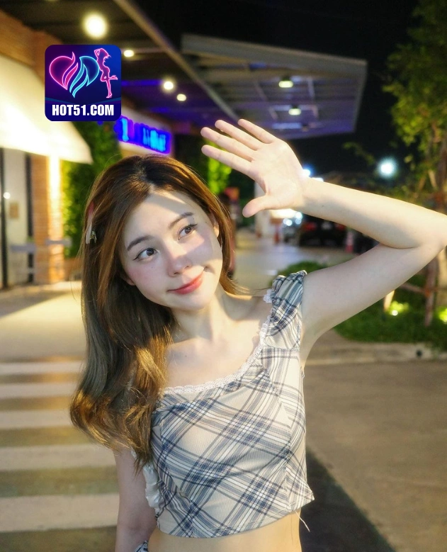 Siti Syahrini HOT51.COM