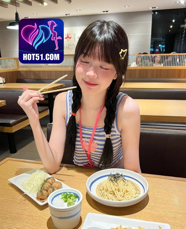 Abigail Montgomery-HOT51.COM