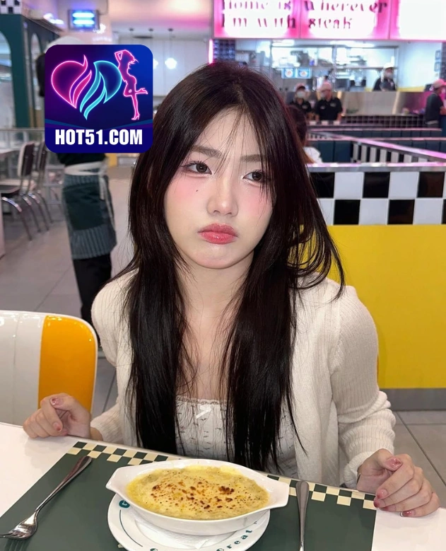 Abigail Montgomery-HOT51.COM