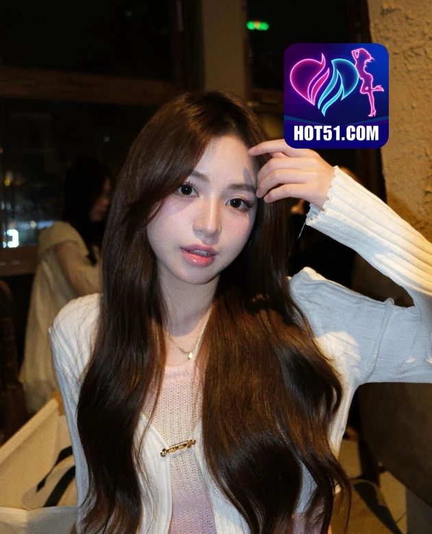 Grace Mitchell-HOT51.COM