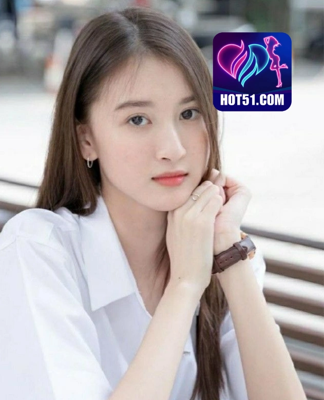 Lily Thompson-HOT51.COM