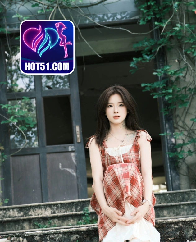 Garrett Foster-HOT51.COM