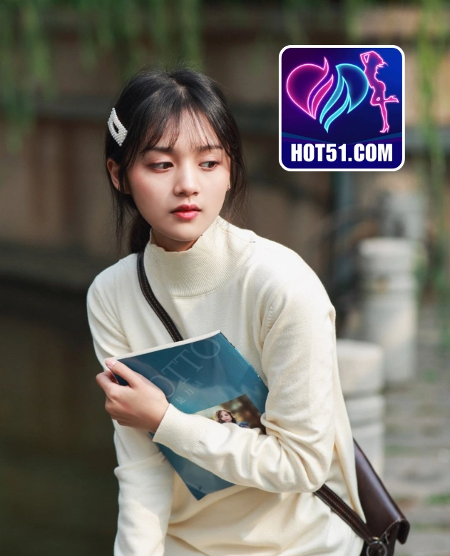 Travis Thomas-HOT51.COM