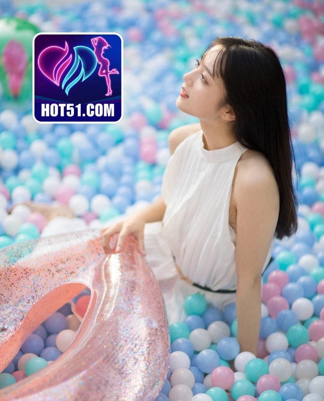 Ursula Underhill-HOT51.COM